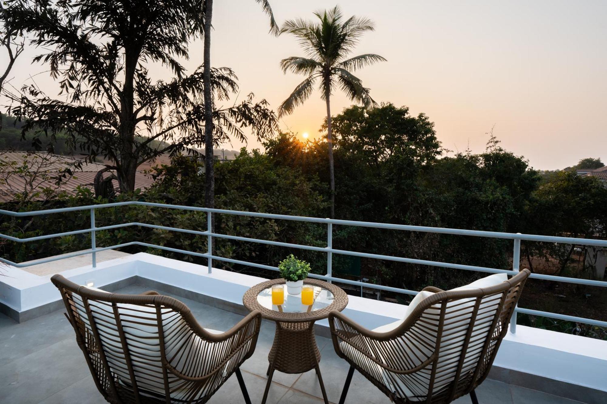 La Dora Estate Villa วากาตอร์ ภายนอก รูปภาพ